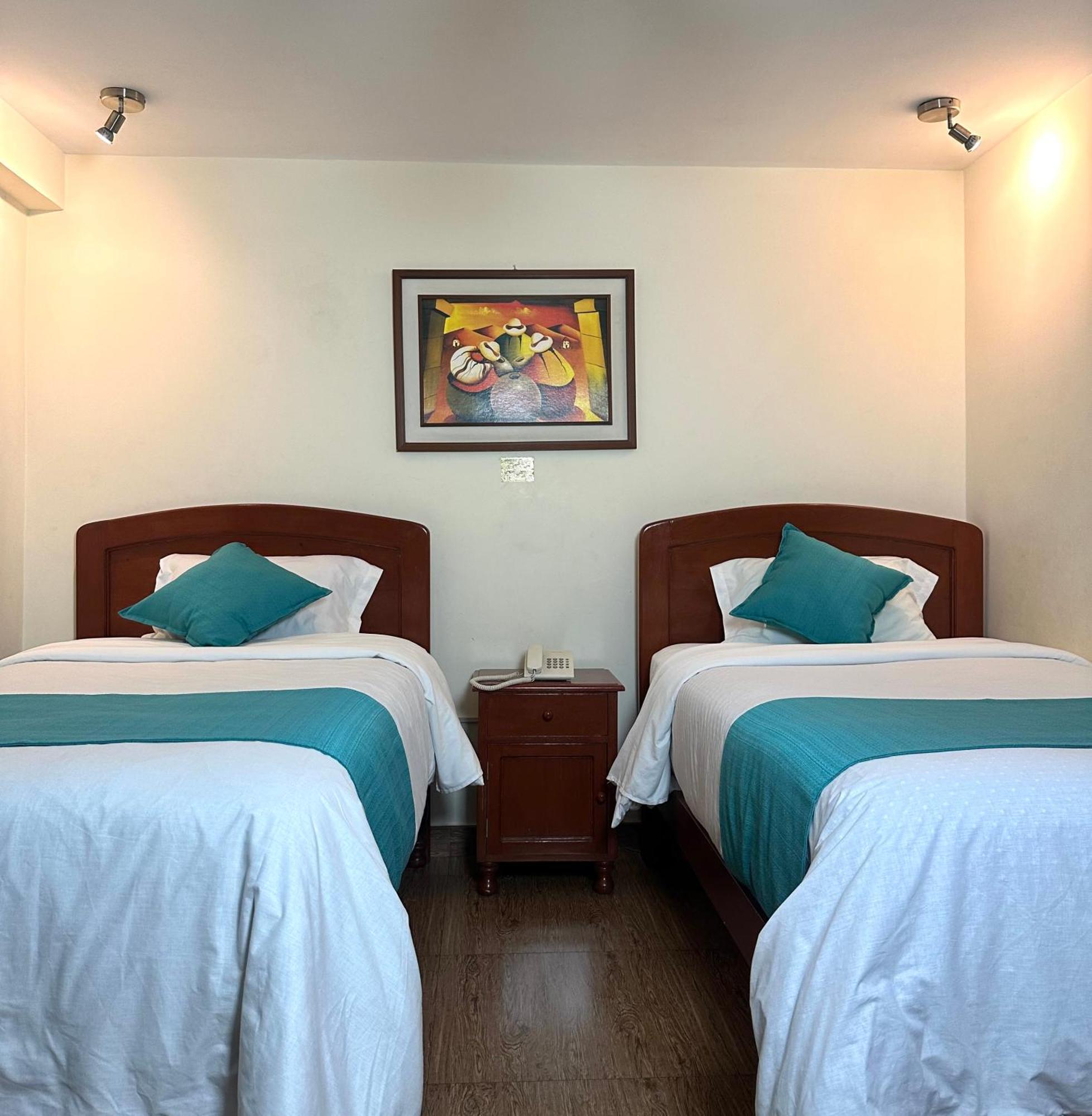 Hotel Palmas Reales Trujillo Exterior photo